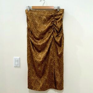 Zara skirt in a beautiful color so perfect for fall, open on the left side